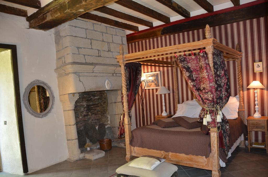 Bed and Breakfast La Tour Du Lion Рошфор-ан-Терр Екстер'єр фото